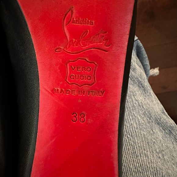 Louboutin, 38, OTK Button Boots, 2009ish. FOUND THE MISSING BUTTON! - Picture 4 of 16